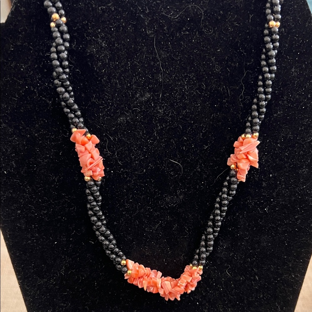 Chic Black and Coral Beaded Necklace